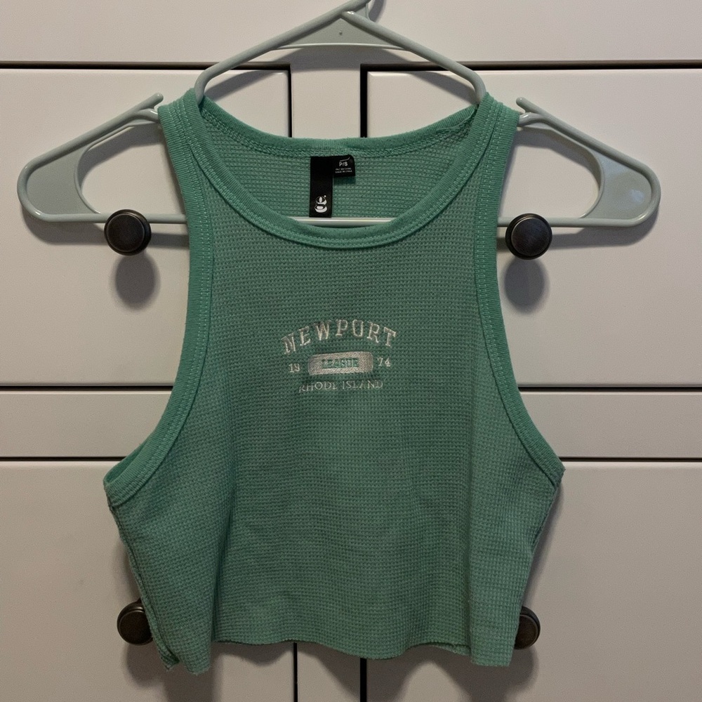 garage crop top